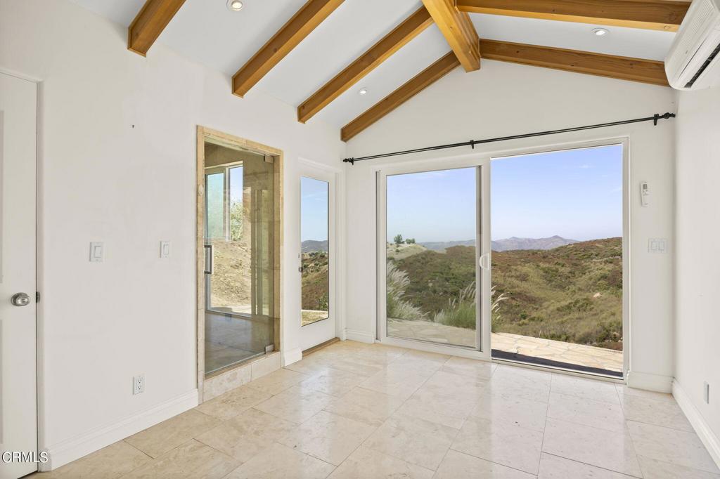 33467 Mulholland Highway