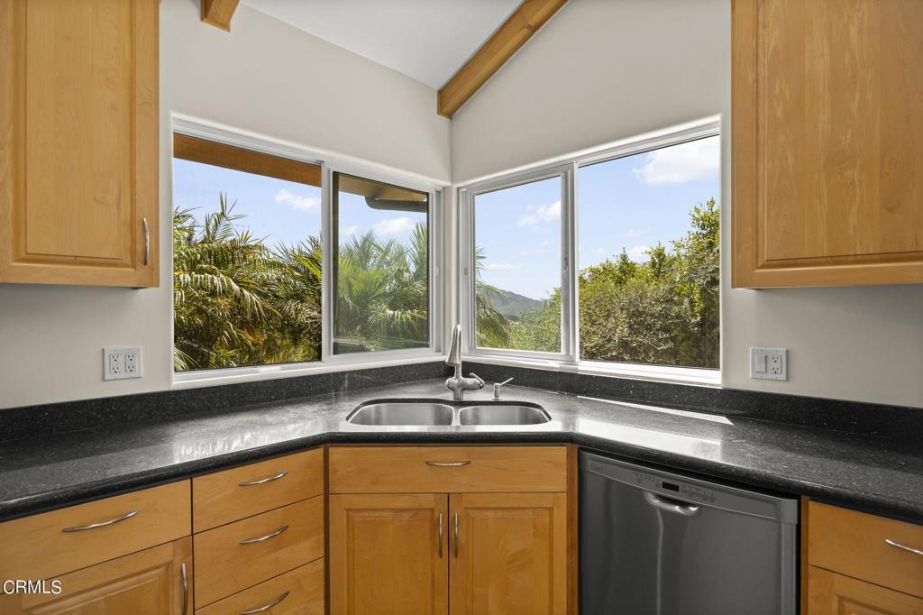 33467 Mulholland Highway