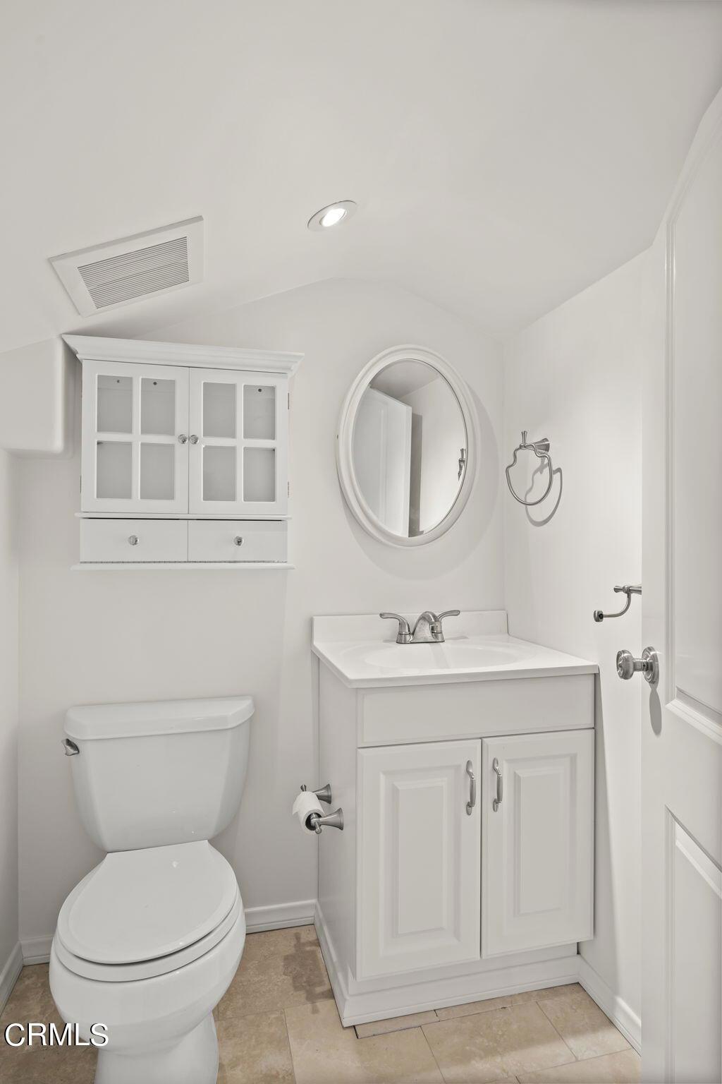 33467 Mulholland Highway