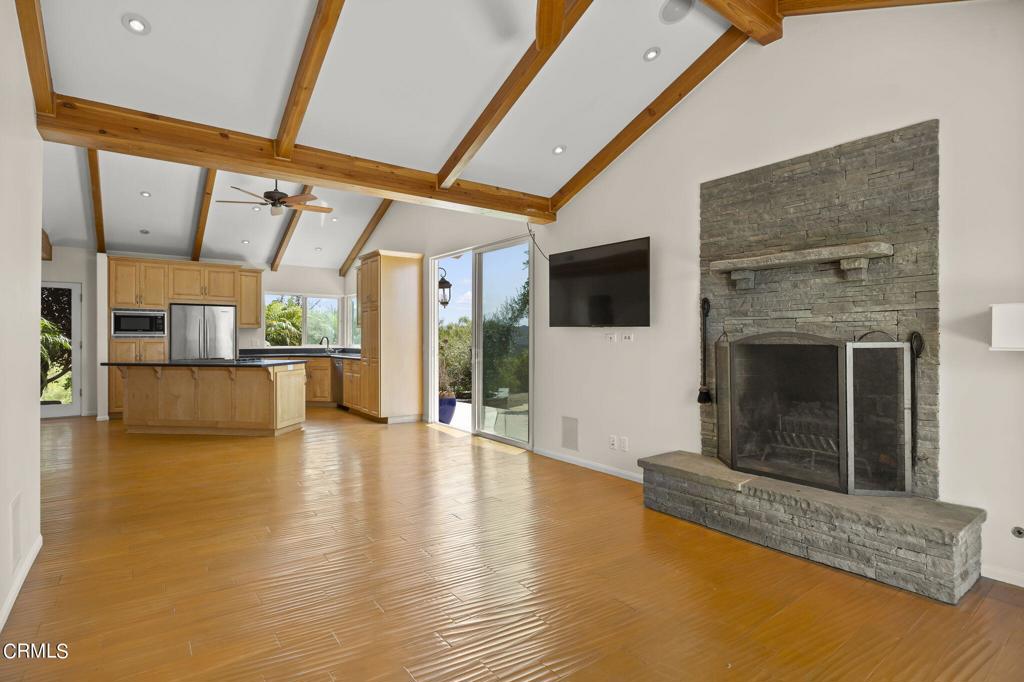 33467 Mulholland Highway