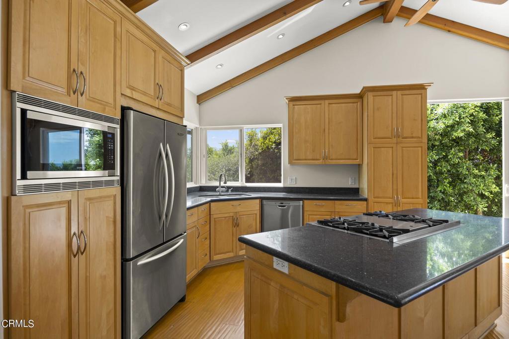 33467 Mulholland Highway