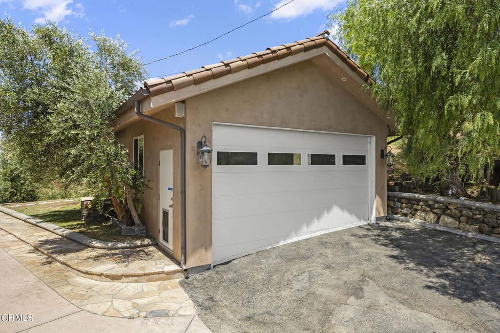 33467 Mulholland Highway