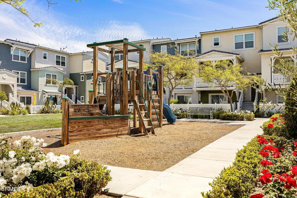 3703 Islander Walk