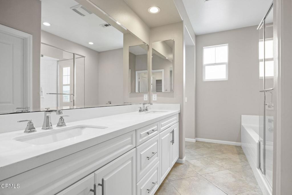 3703 Islander Walk