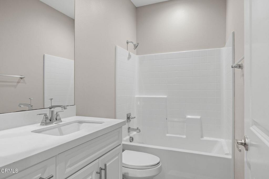 3703 Islander Walk