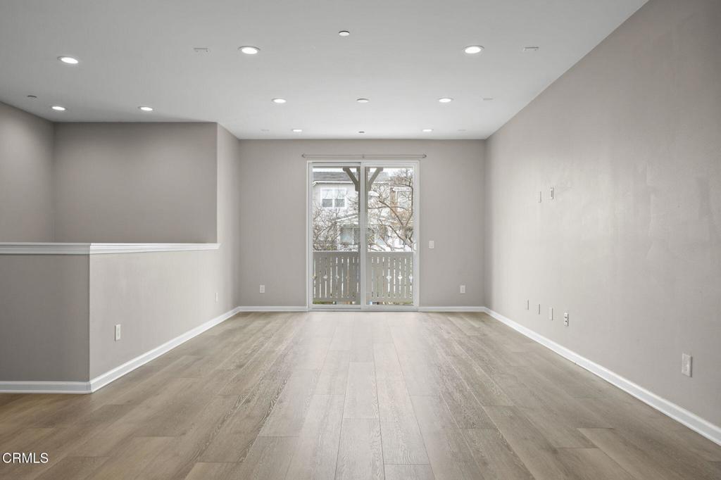3703 Islander Walk