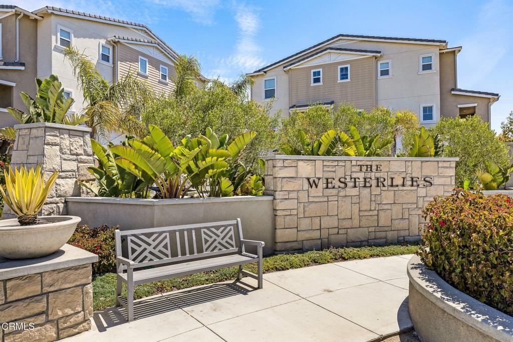 3703 Islander Walk