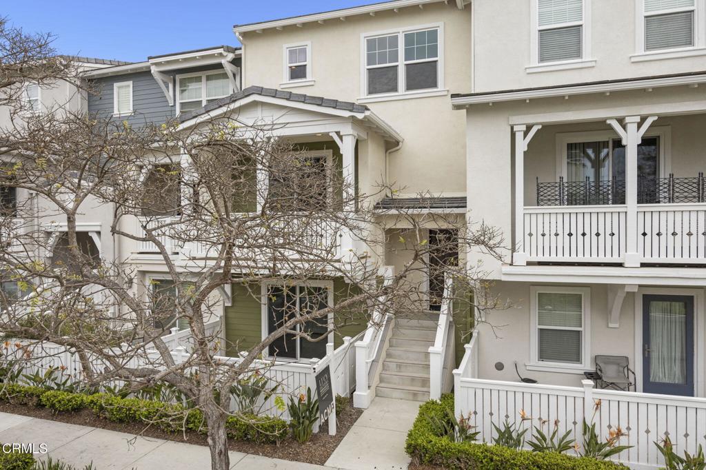 3703 Islander Walk