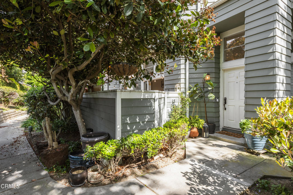 4967 Dekoven St. Street
