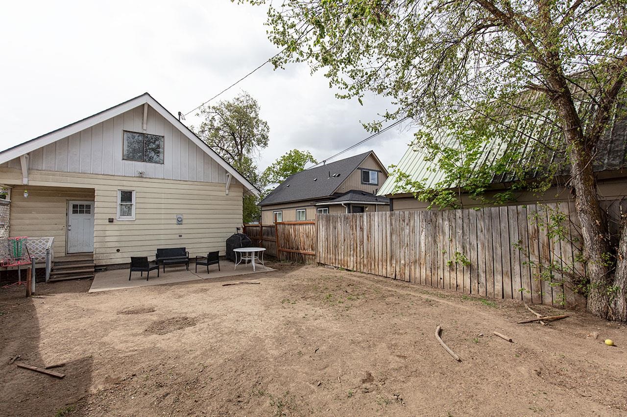 553 E Longfellow Ave