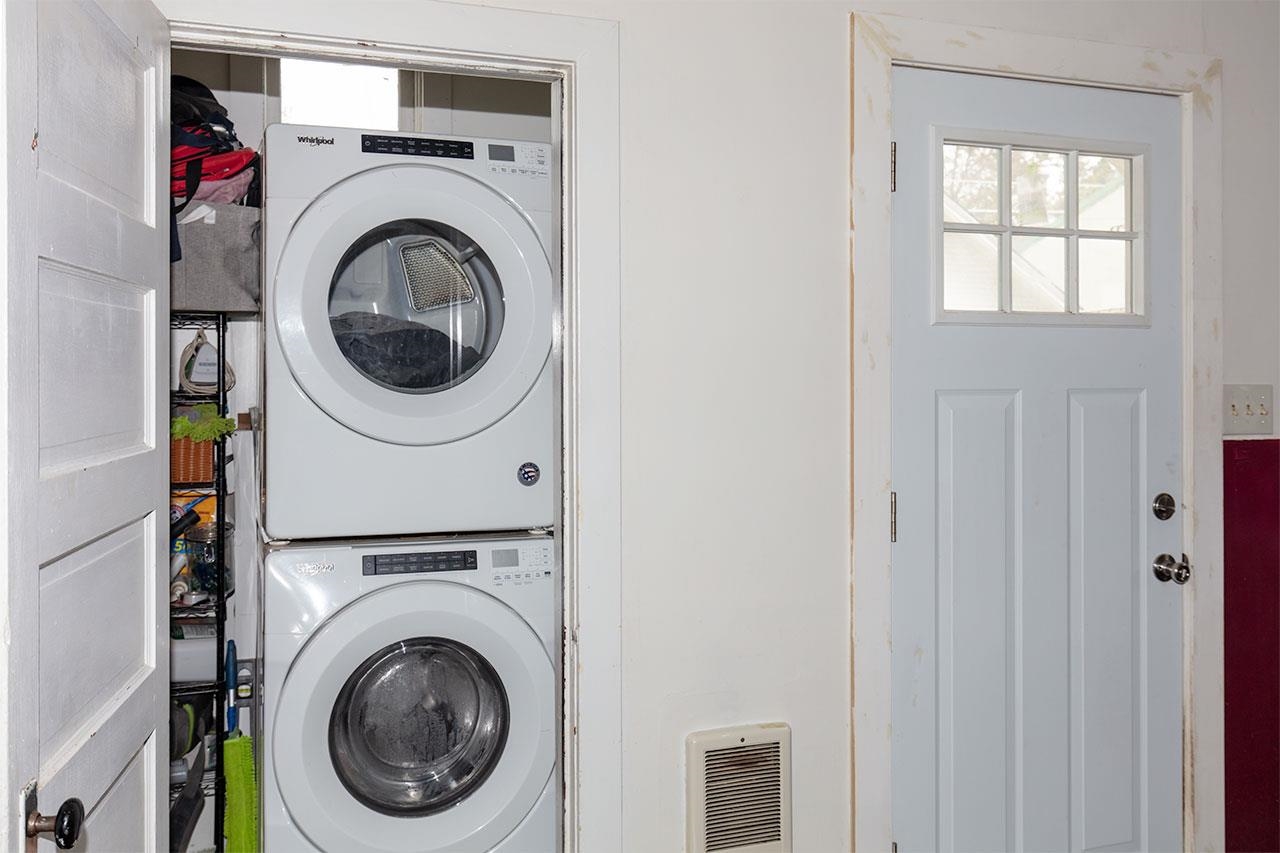 553 E Longfellow Ave