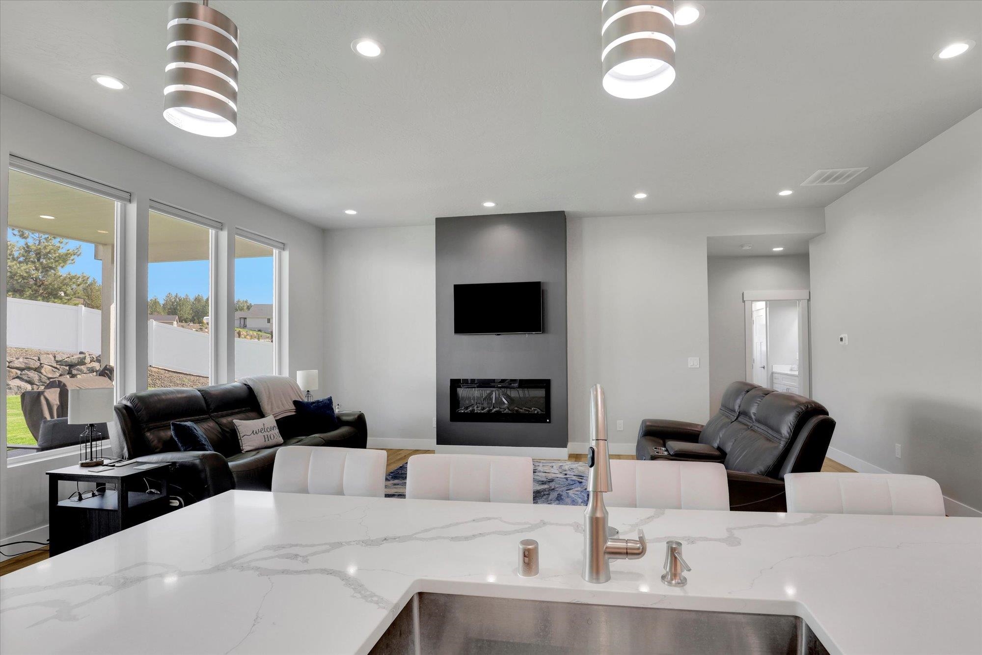 60842 Lake Spokane Dr