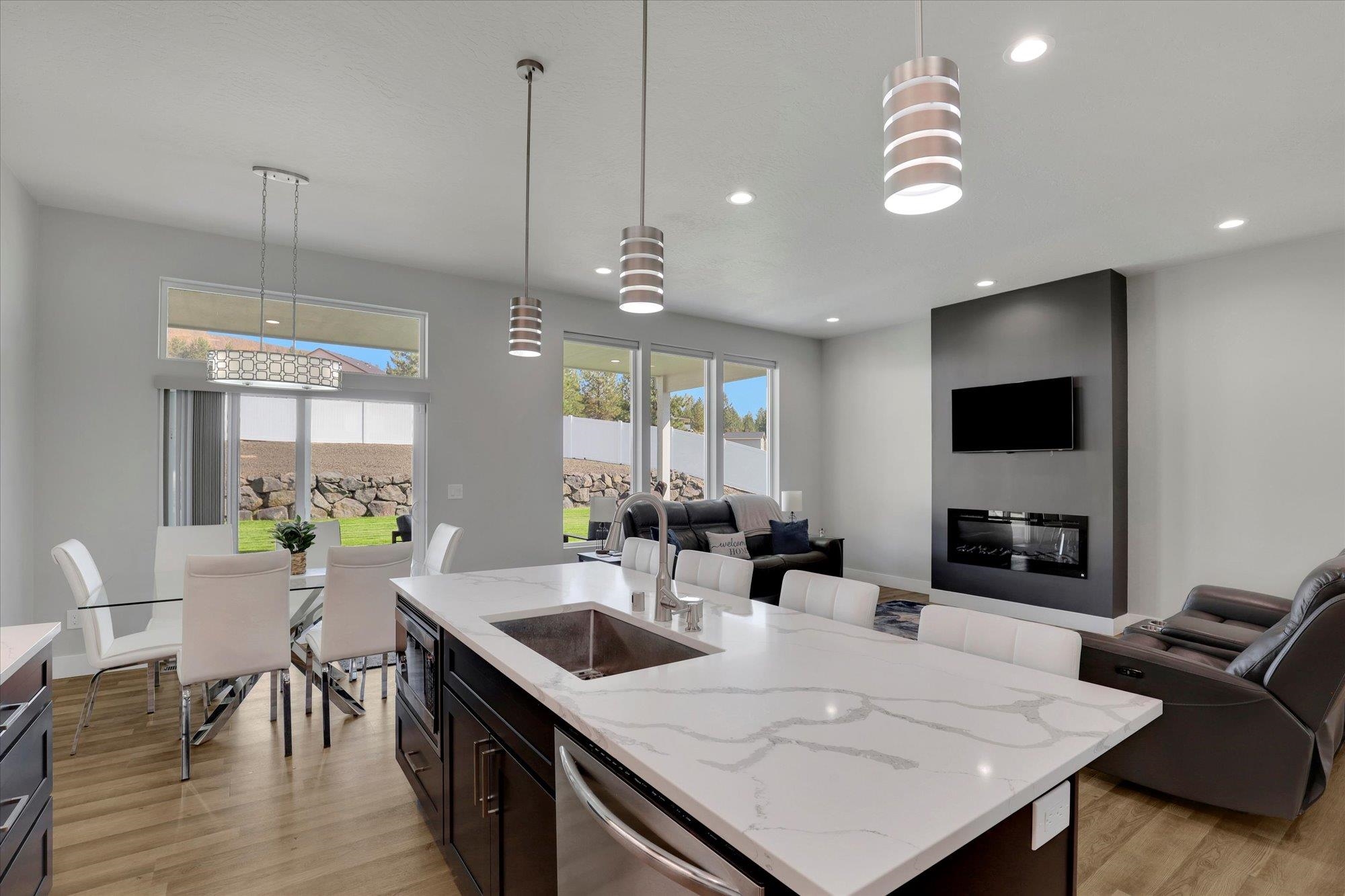 60842 Lake Spokane Dr