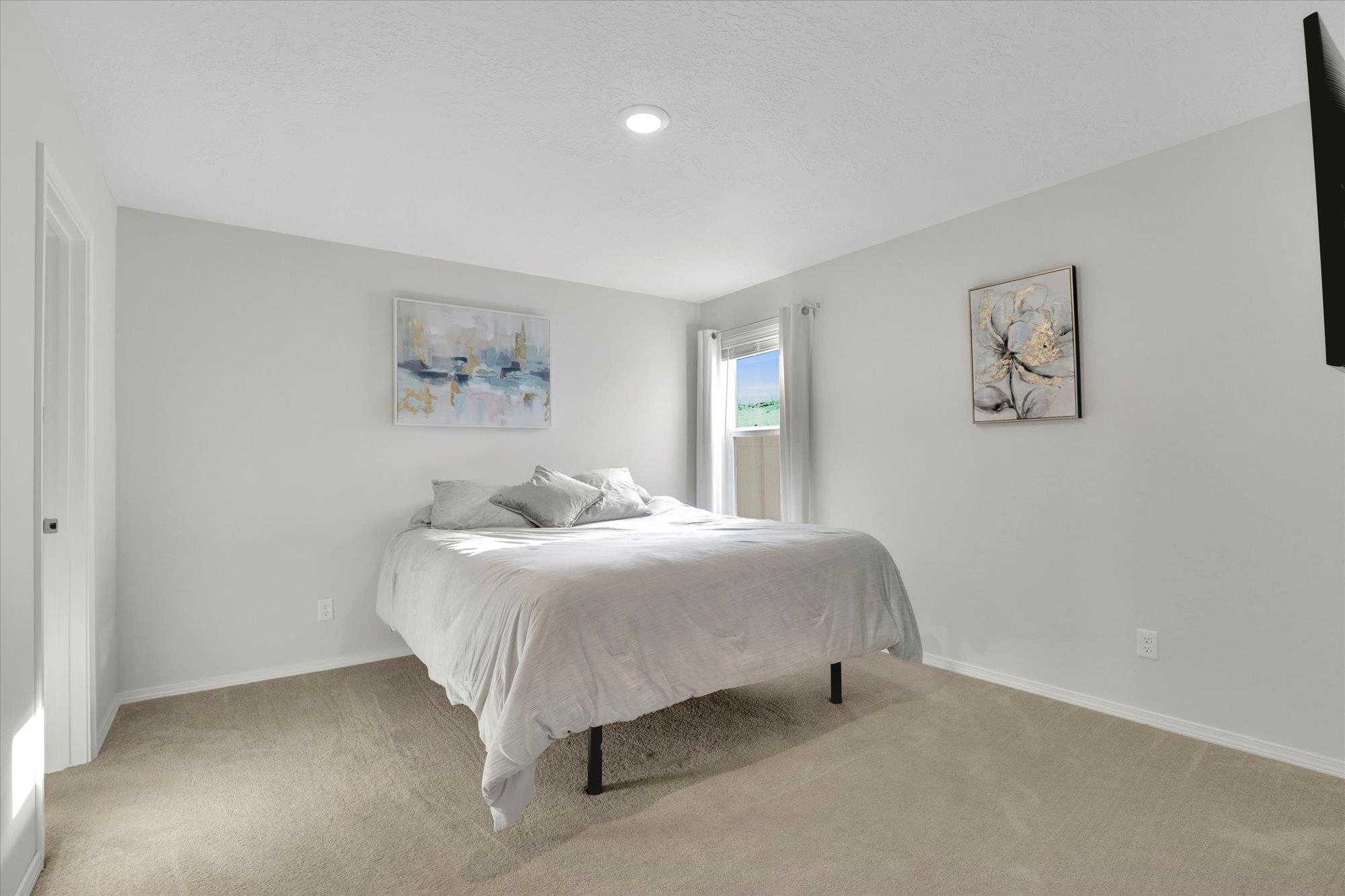 4497 W Brookfield Ave