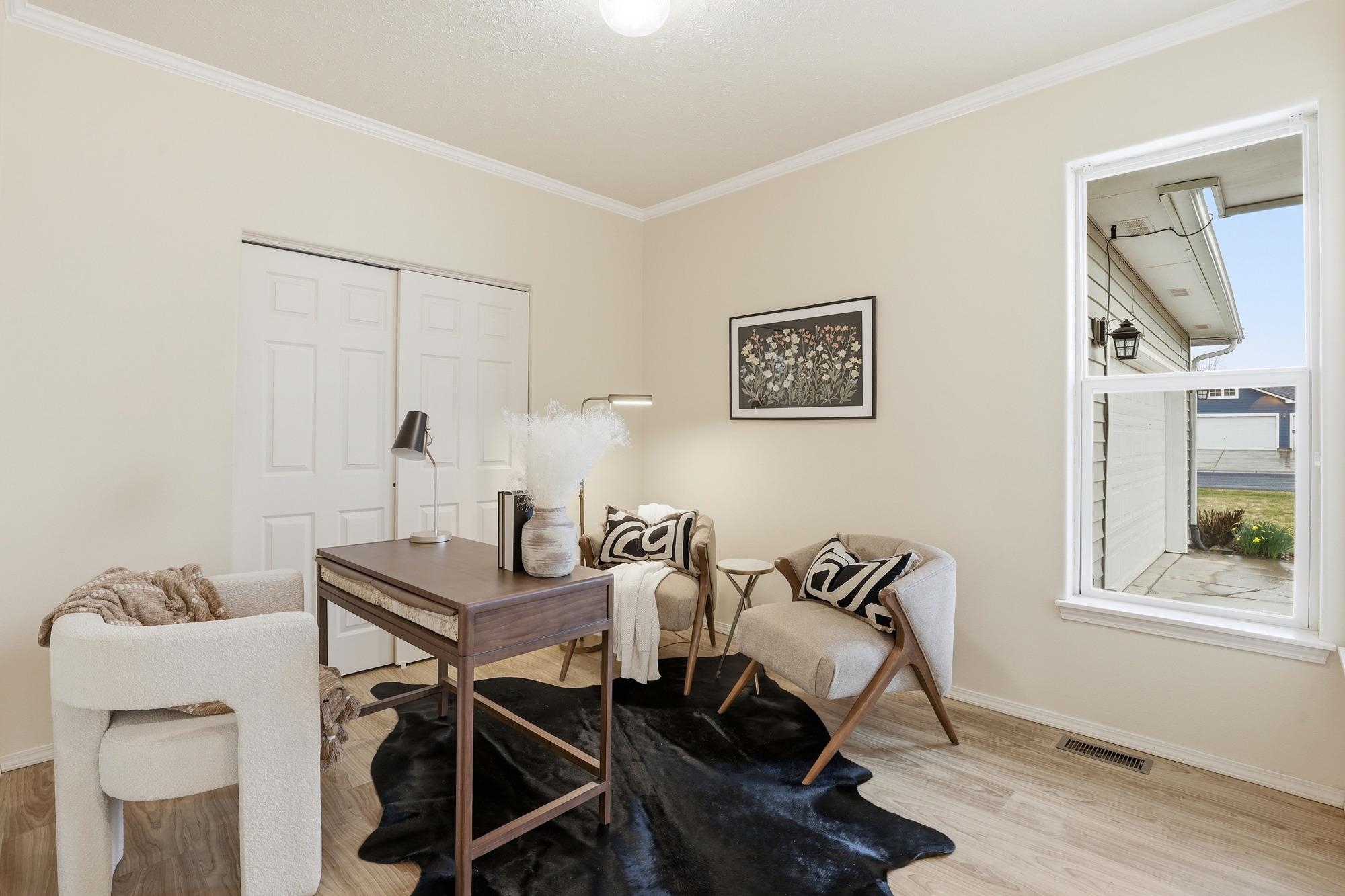 1013 N Country Club Dr