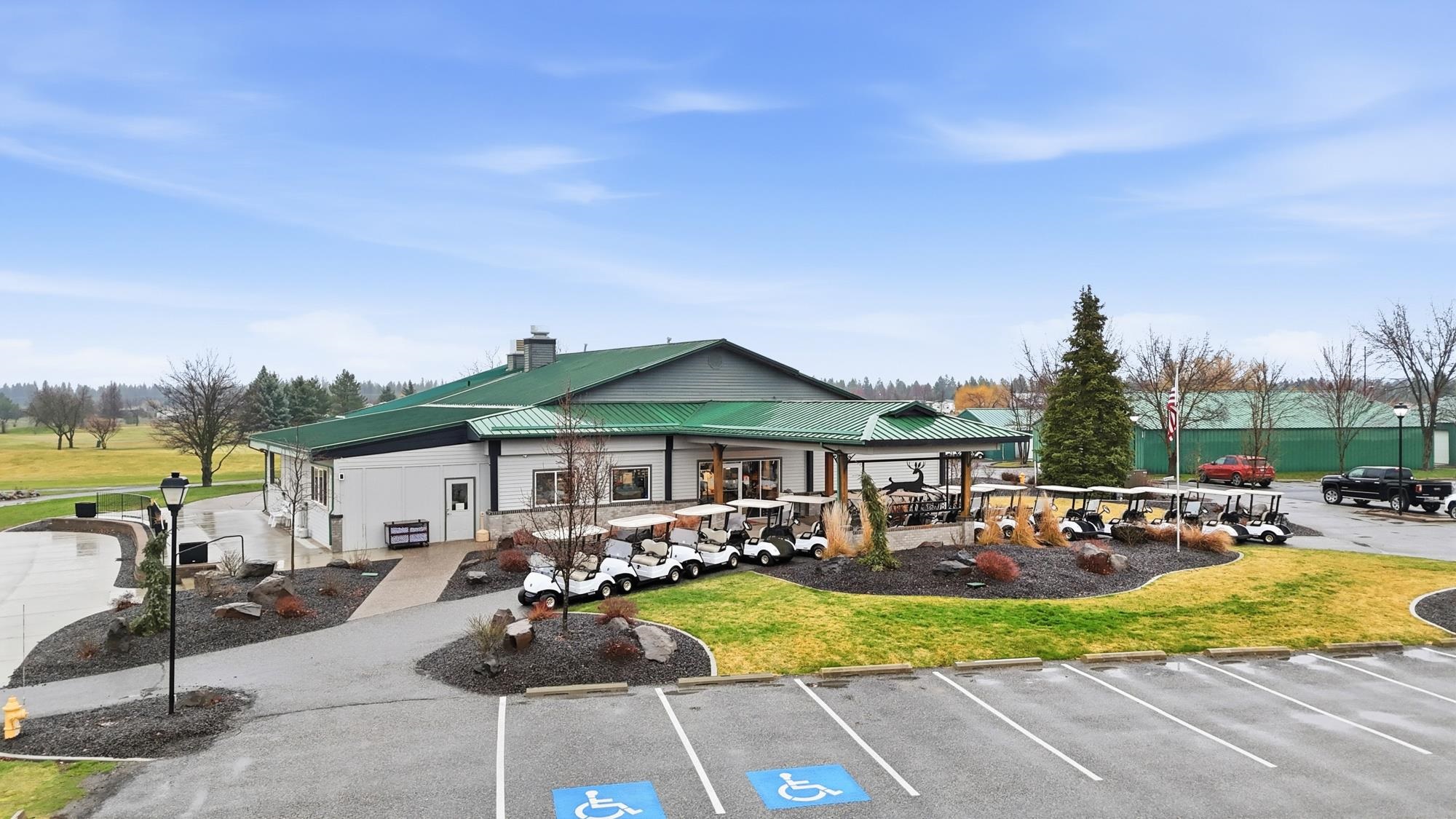 1013 N Country Club Dr