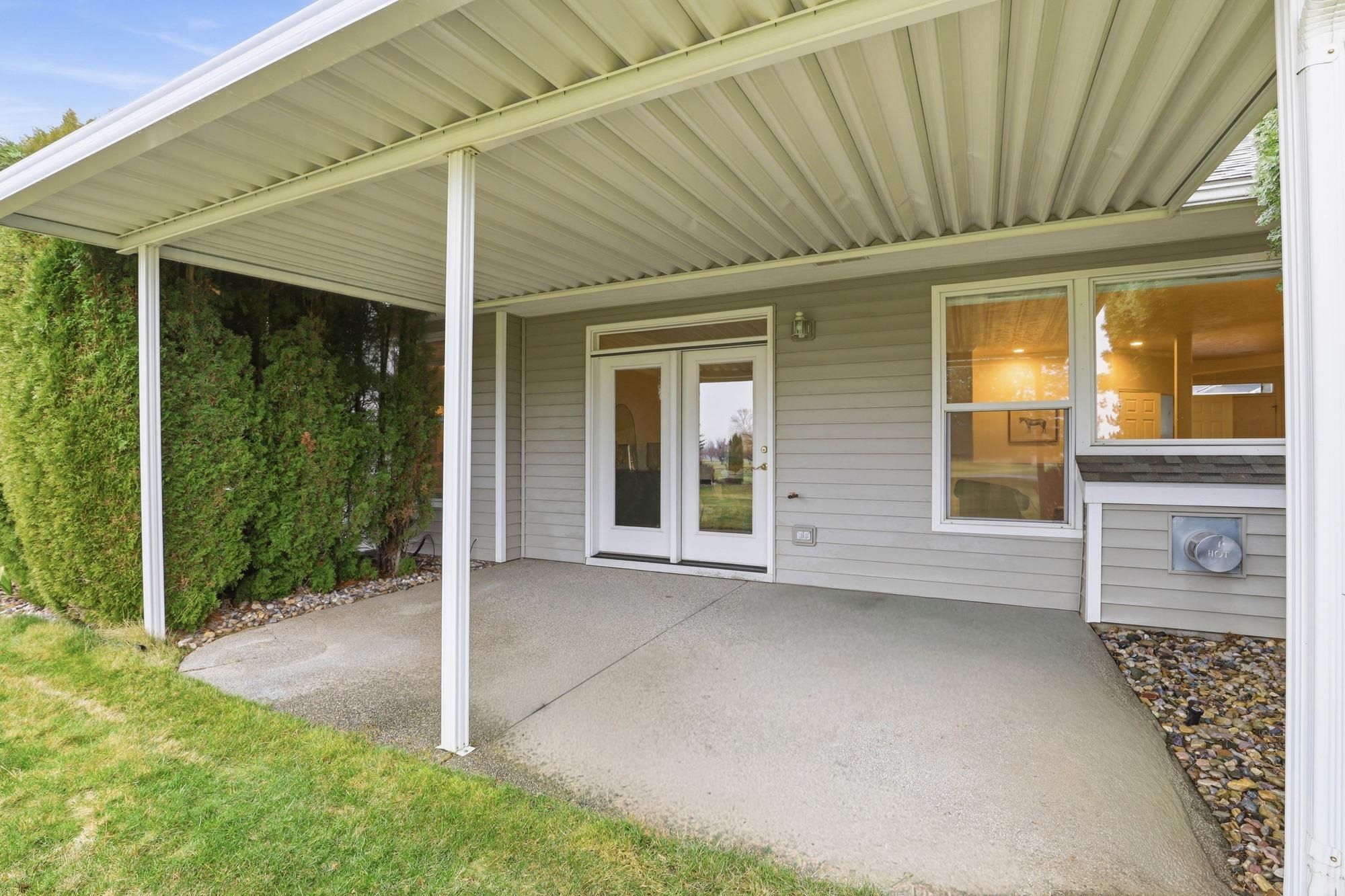 1013 N Country Club Dr