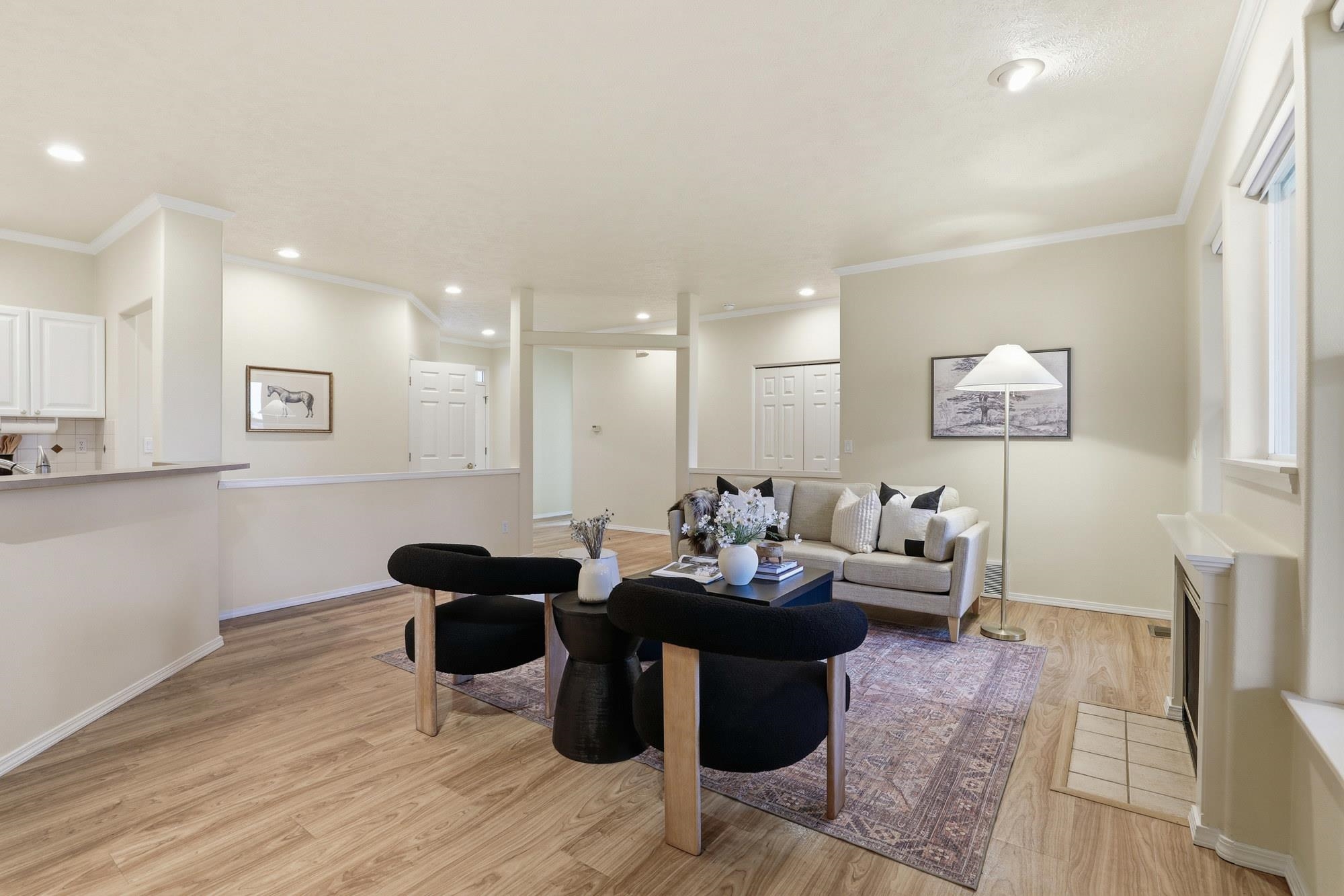 1013 N Country Club Dr