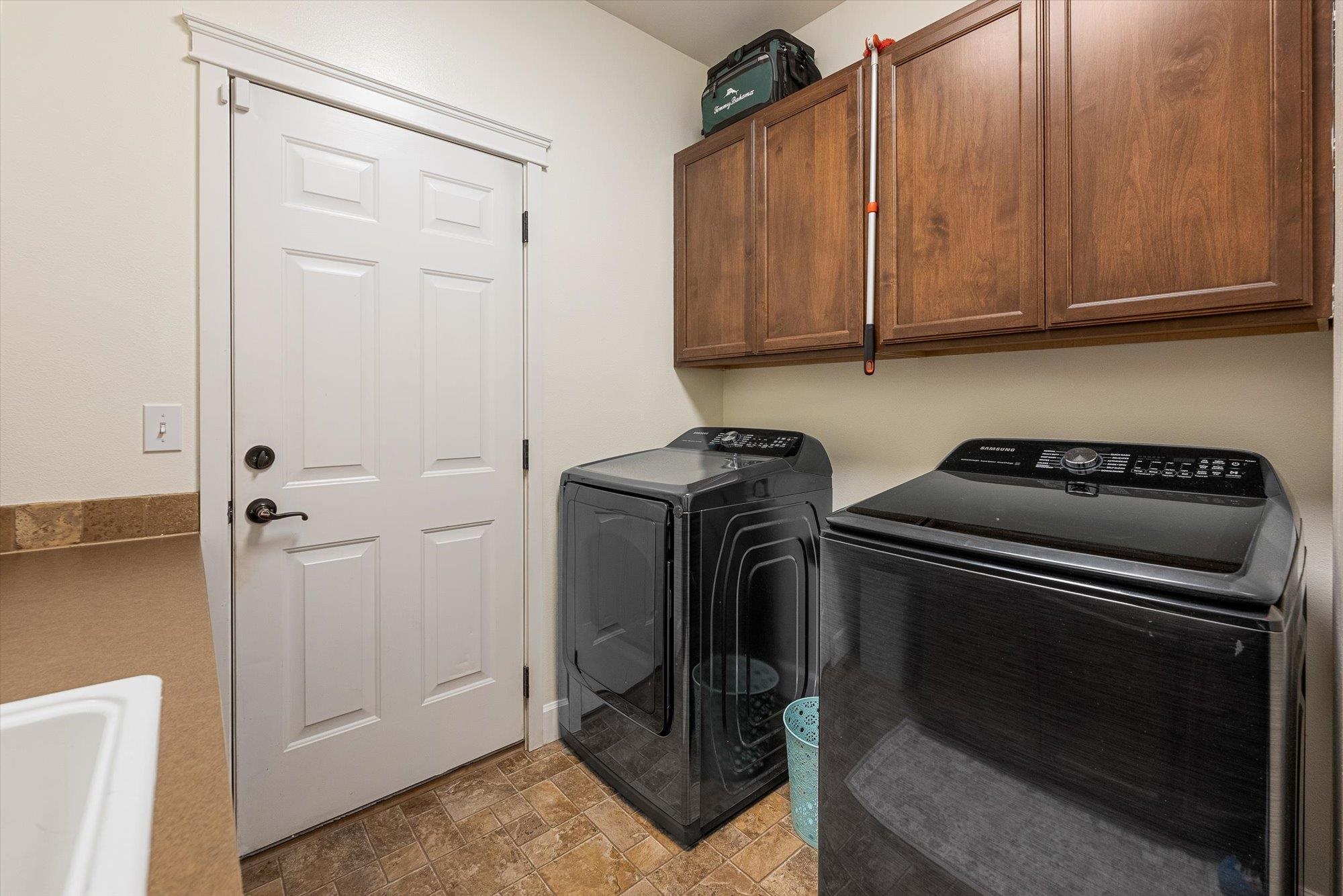 9211 N SEMINOLE St
