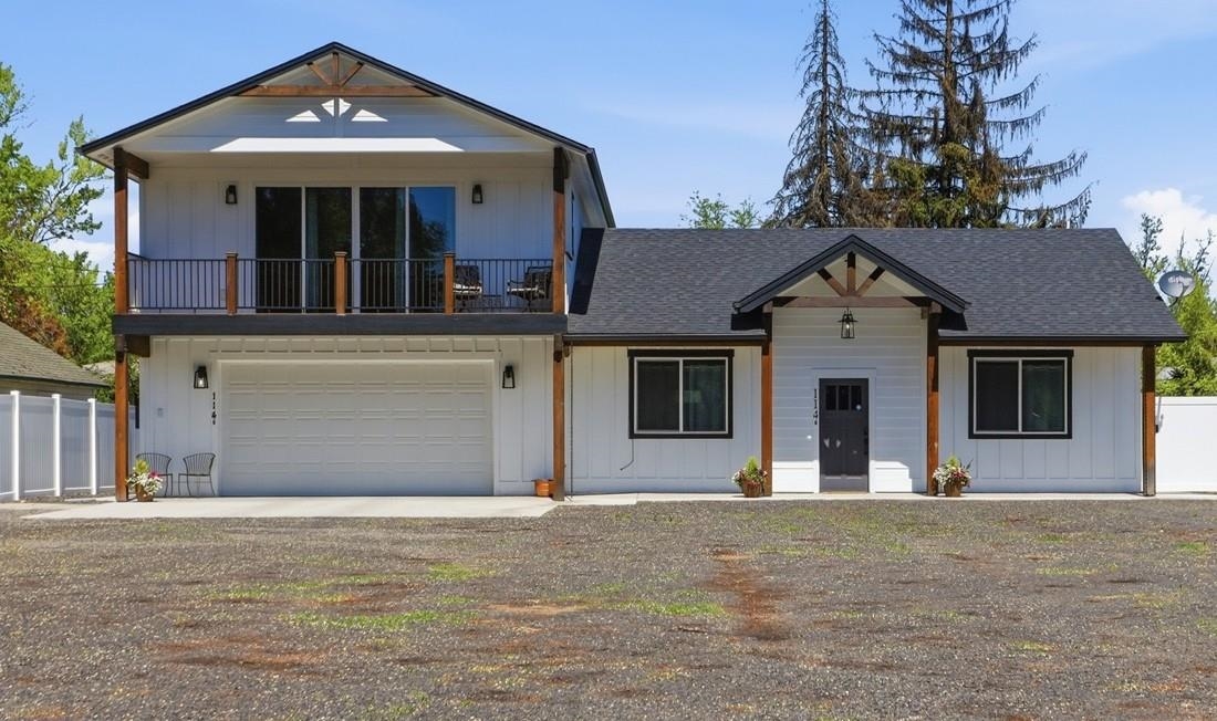 114 W GRAVES Rd