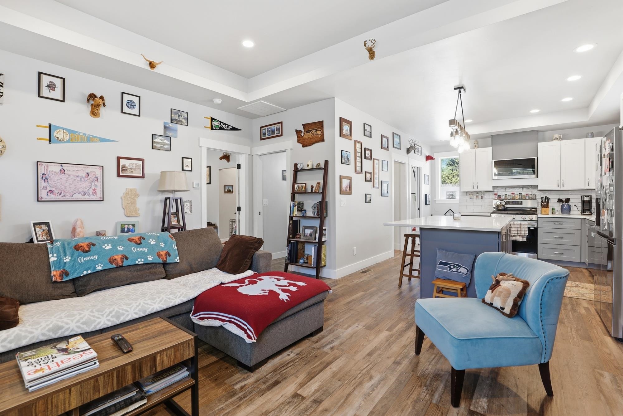114 W GRAVES Rd