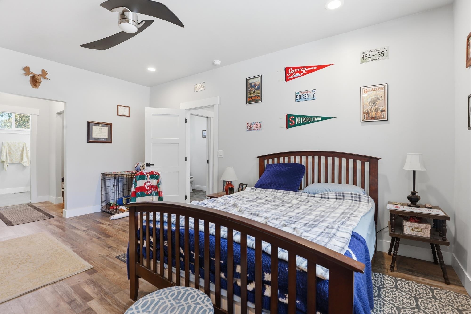 114 W GRAVES Rd