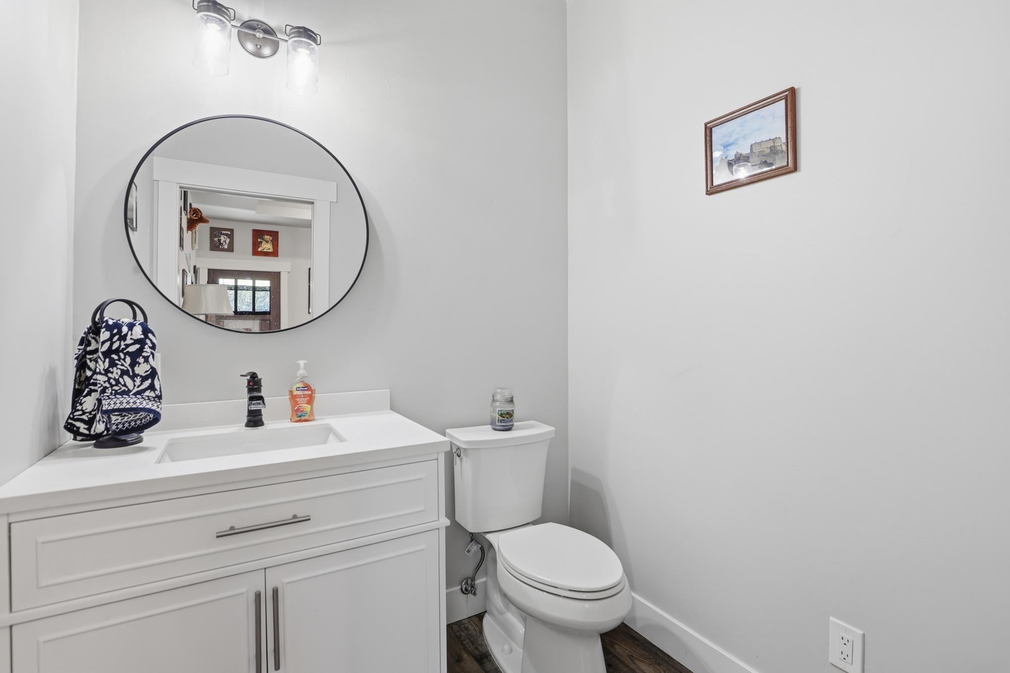 114 W GRAVES Rd