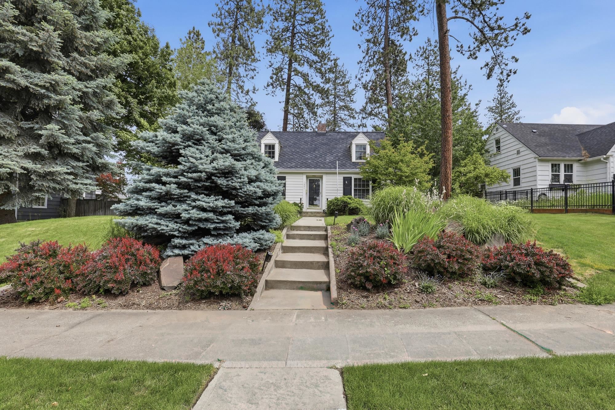 1621 S Walnut St