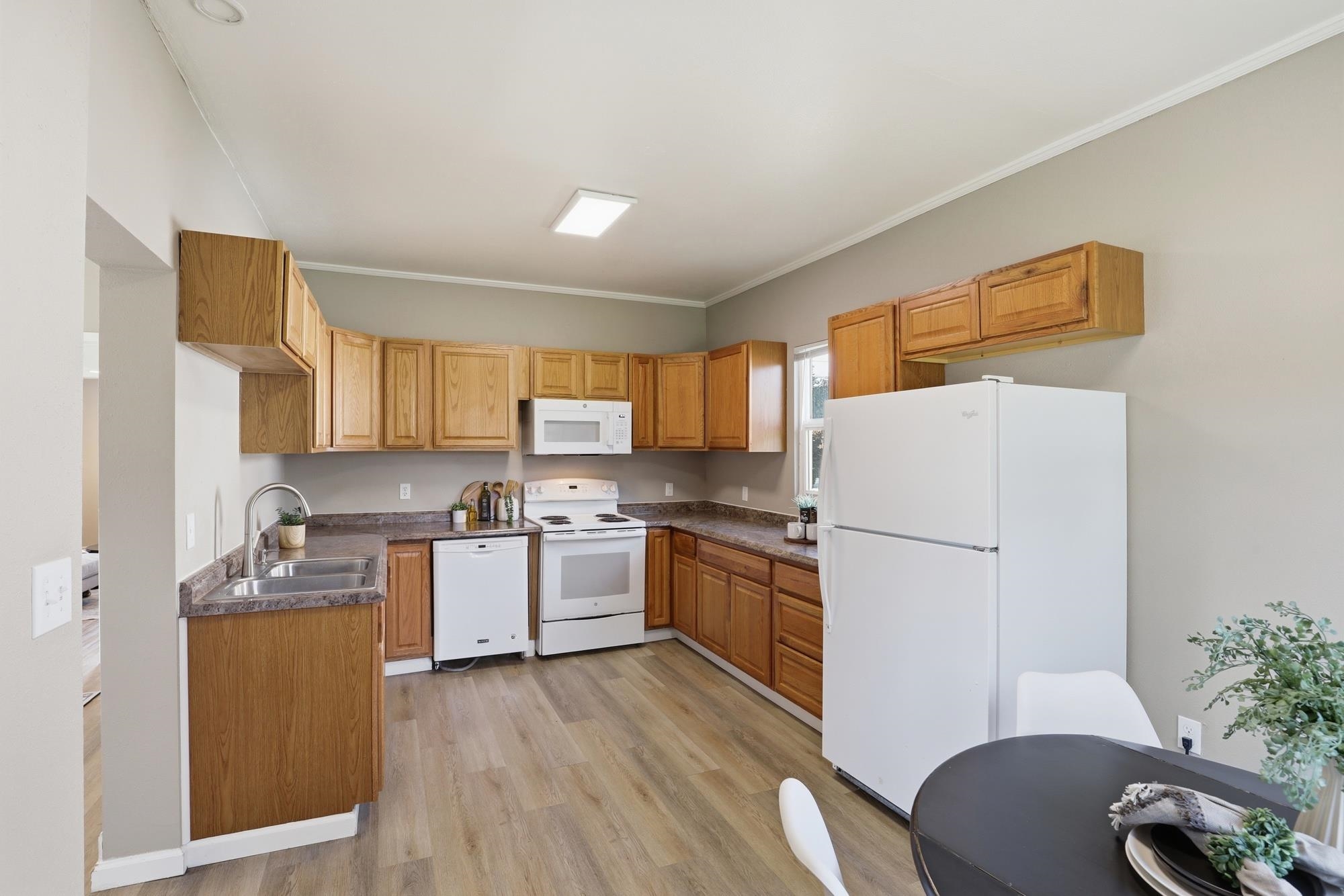 427 E Euclid Ave