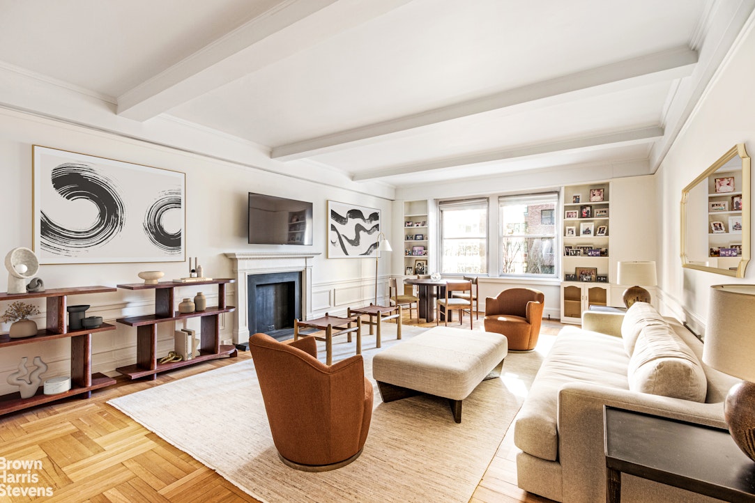 290 W END Avenue 4A