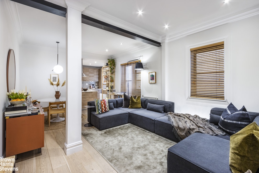 126 W 11TH Street 23