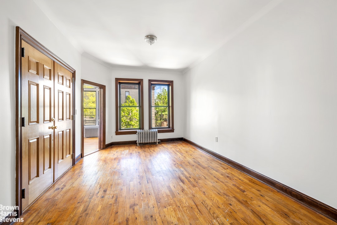 606 LINCOLN Place 2