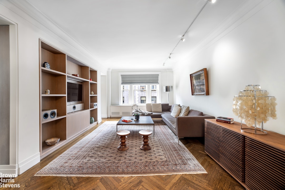 40 E 83RD Street 8W