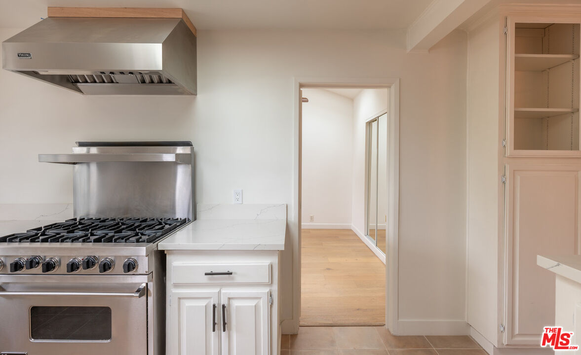 5239 San Feliciano Dr