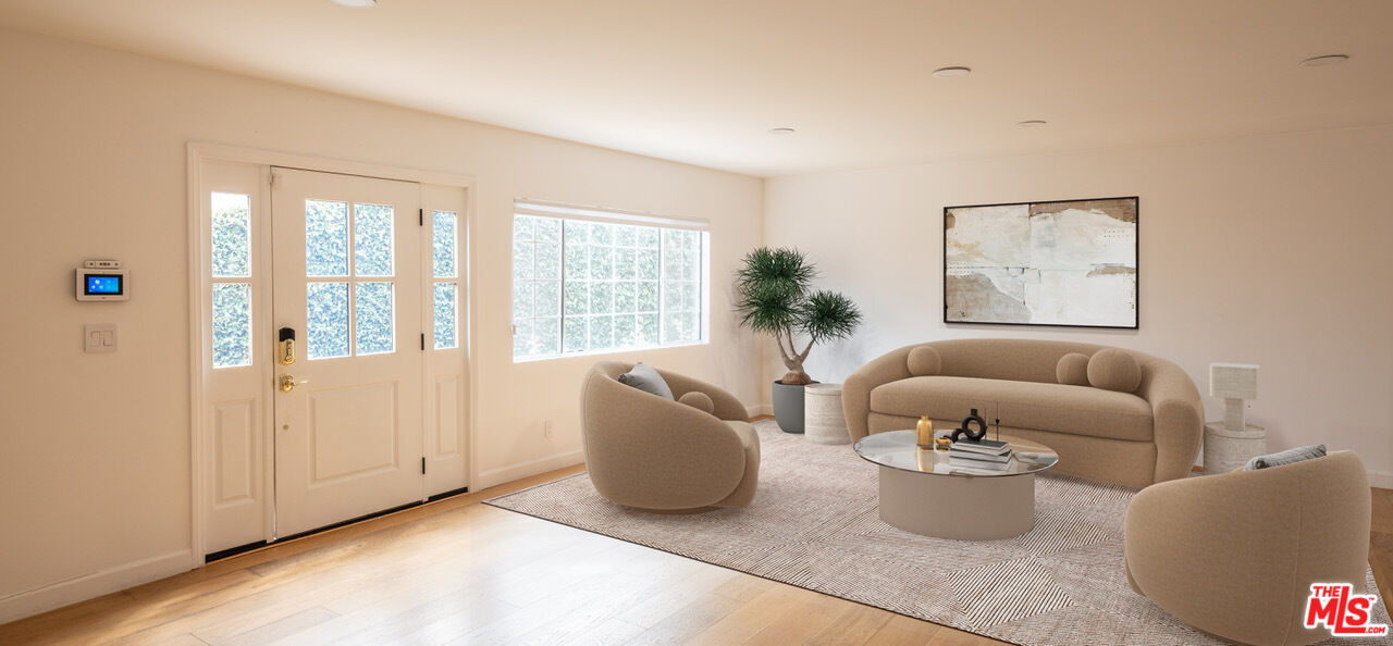 5239 San Feliciano Dr