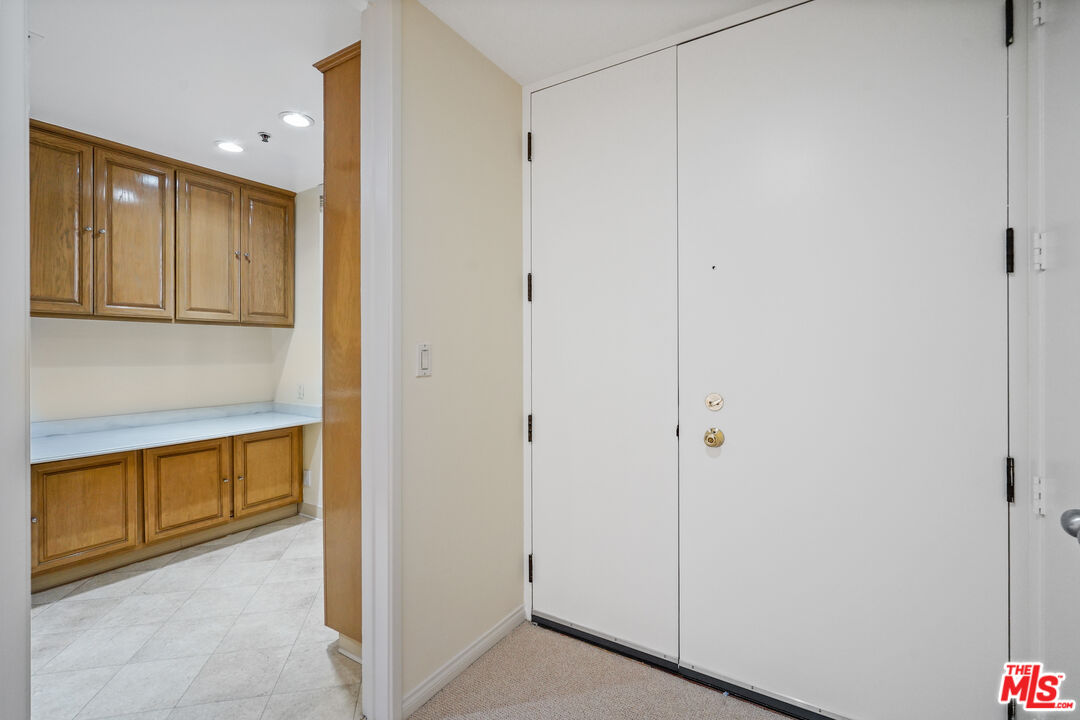 2102 CENTURY PARK LN Unit: 305