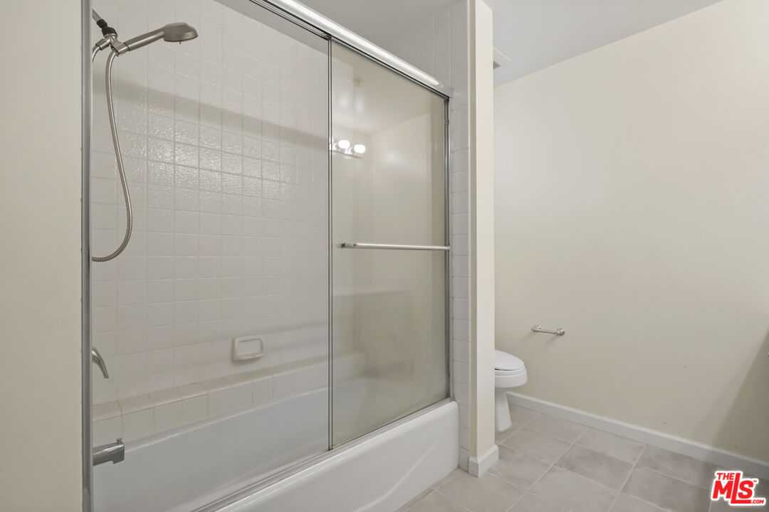 2102 CENTURY PARK LN Unit: 305