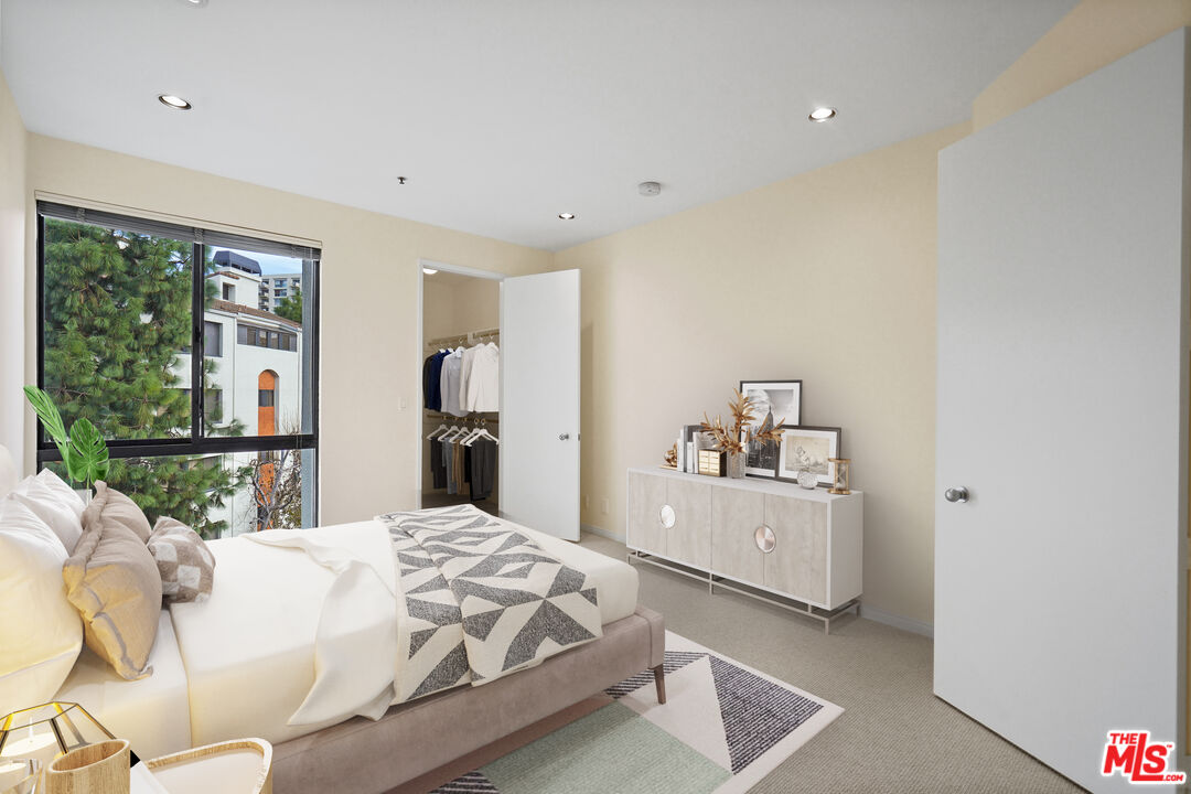 2102 CENTURY PARK LN Unit: 305