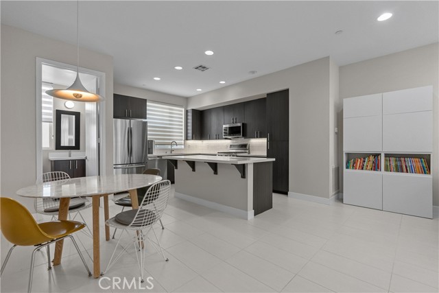 2753 Waverly DR Unit: 705