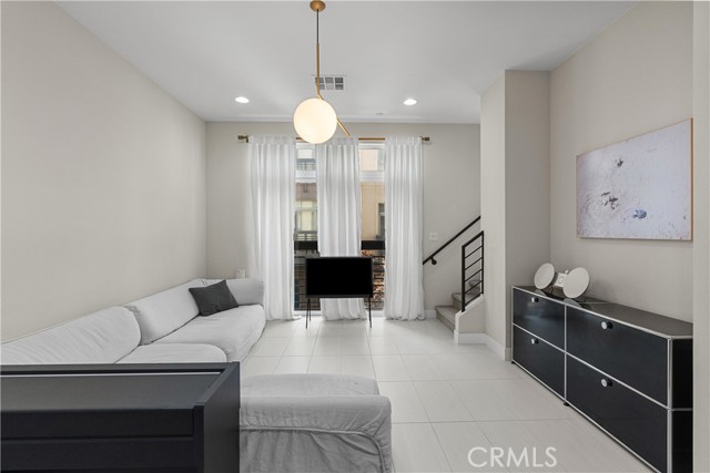 2753 Waverly DR Unit: 705