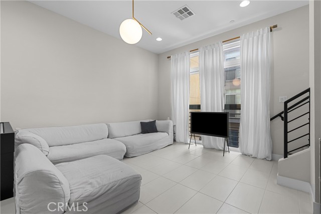 2753 Waverly DR Unit: 705