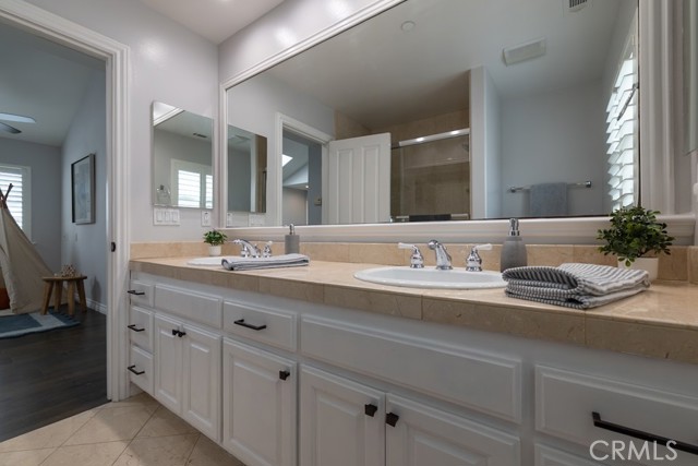 2015 Speyer LN Unit: A