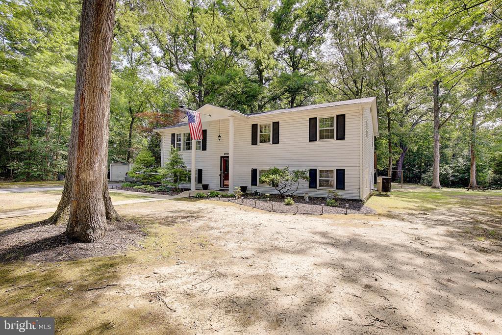 5494 HALLOWING POINT ROAD