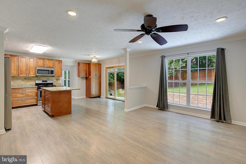 5244 GREENVILLE DRIVE