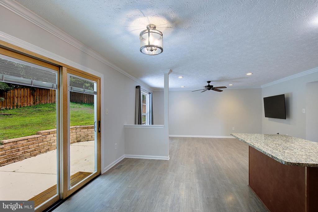 5244 GREENVILLE DRIVE