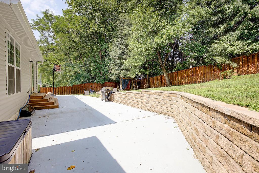 5244 GREENVILLE DRIVE