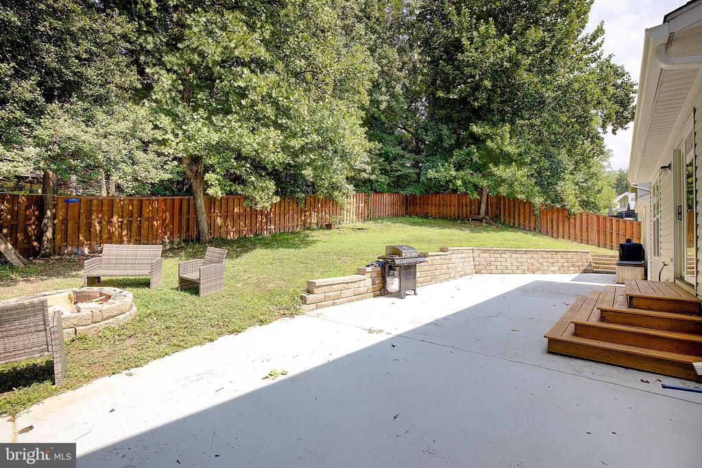 5244 GREENVILLE DRIVE