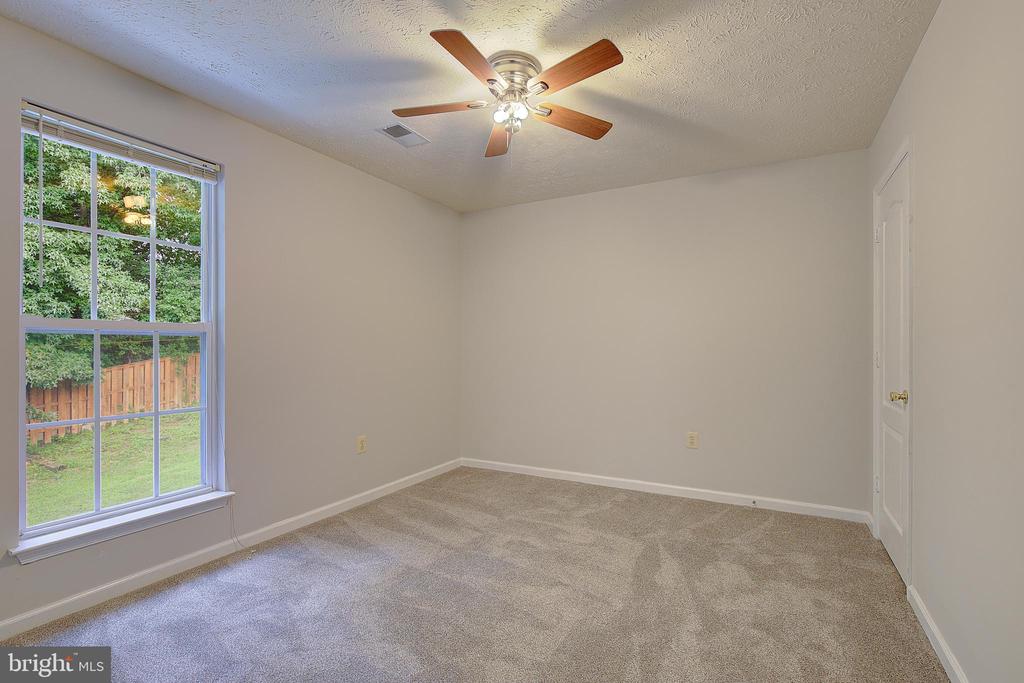 5244 GREENVILLE DRIVE