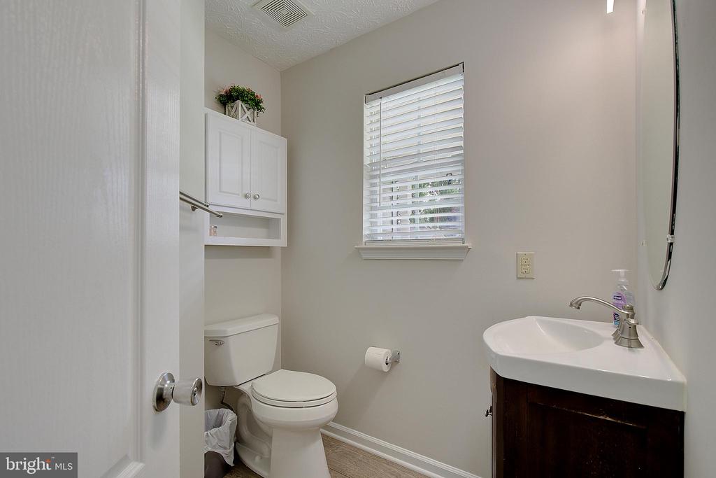 5244 GREENVILLE DRIVE