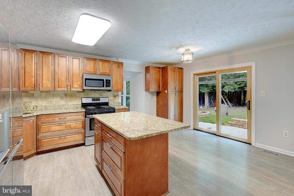 5244 GREENVILLE DRIVE
